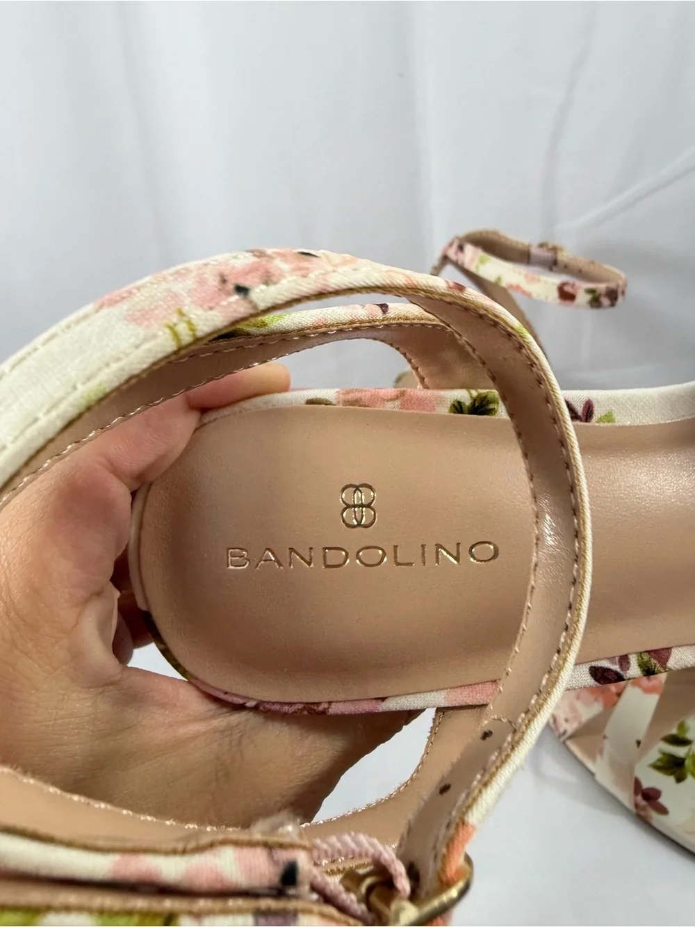 NWT Bandolino Women’s Size 7 Cream Pink Floral Ankle-Strap Wedge Heels